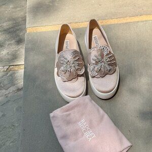 NWOB Badgley Mischka Beige Barre Latte Satin Crystal Sneakers Sz 7.5
